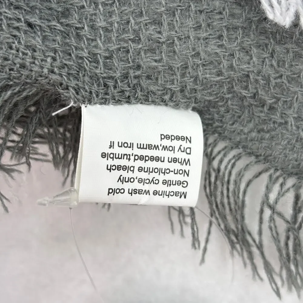Lulu NYC‎ Blanket Scarf Light Blue Gray Plaid with Fringe Acrylic New